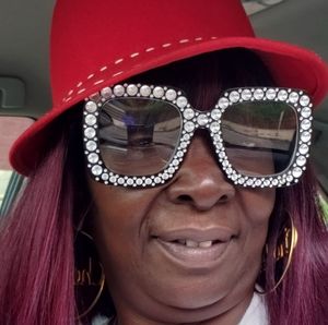 Meet your Posher, Clarene